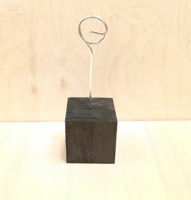 Держатель ценника с "Иголкой" 33х33х33 мм черные Держатель ценника с "Иголкой" 33х33х33 мм черные